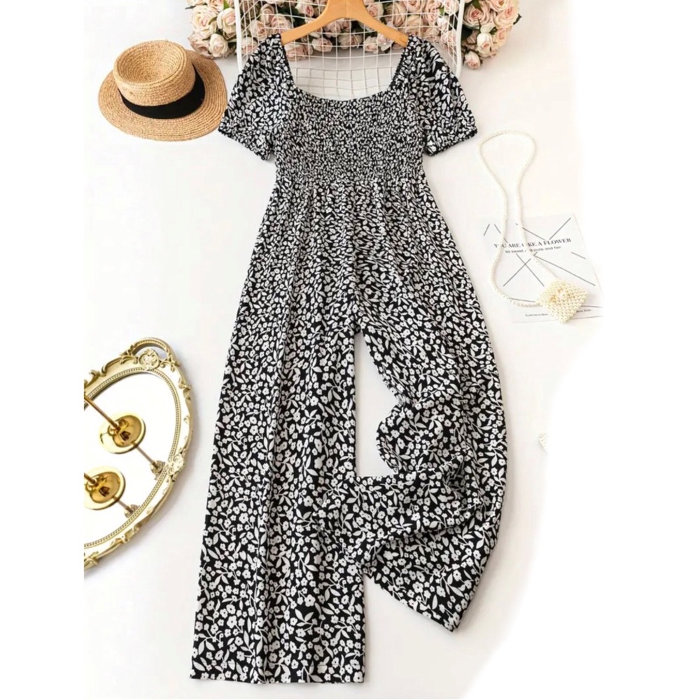 Plus Size Tiny Flower Print Shirring Jumpsuit  (3X/18)